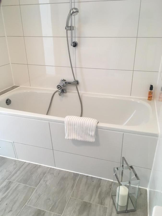 Apartment Der Graue Salon